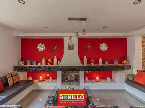 Casa 5 ambientes con 3 baños