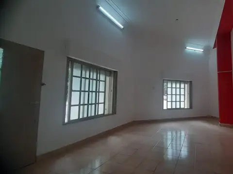 Depto Tipo Casa en Alquiler de 3 ambientes