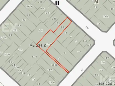 Lote con salida a dos calles, galpon y casa de 1 dormitorio - Los Hornos, La Plata