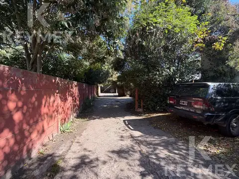 136 entre 56 y 57, Los Hornos