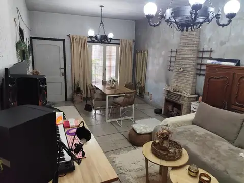 Casa en Venta con 5 cocheras