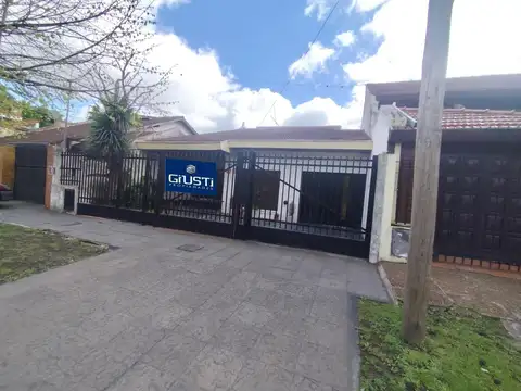 Venta Chalet 5 ambientes