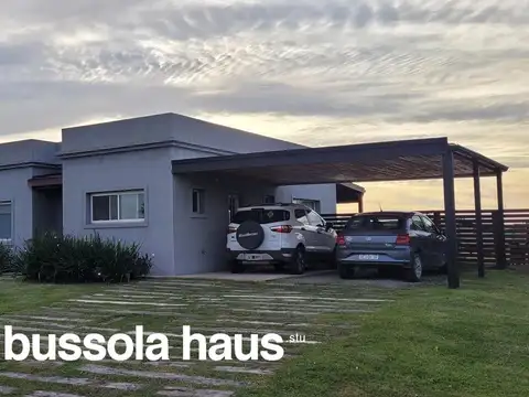 Casa en Alquiler de 3 dormitorios