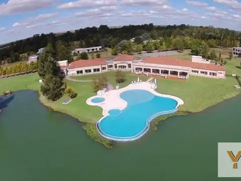 Terreno en venta - 1488.75mts2 - Club Miralagos