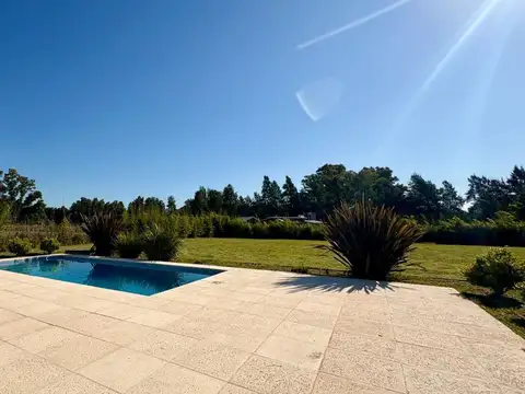 Casa en Venta en Coronel Brandsen, USD 255.000