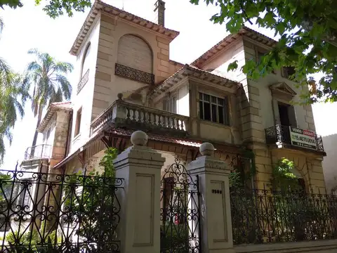 Antigua Casona en Venta a reciclar| Belgrano R | Av de los Incas
