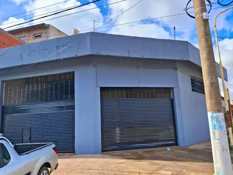 Local en Venta en Gonzalez Catan, USD 160.000