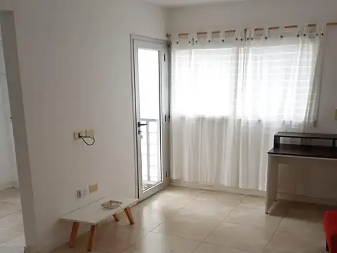 ALQUILER TEMPORARIO, AMPLIO SEMIPISO DE 2 AMB A ESTRENAR.