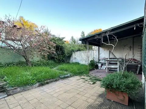 Depto Tipo Casa en Venta 70 años