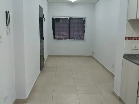 Depto Tipo Casa en Alquiler en Wilde, $ 850.000