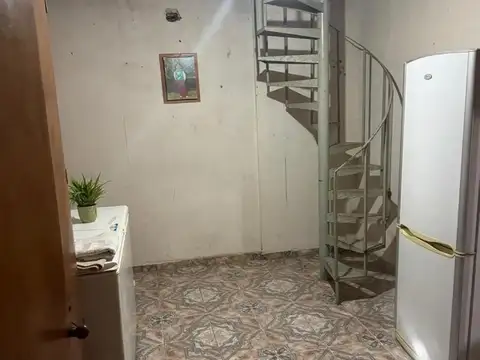 Casa 5 ambientes con 1 baño