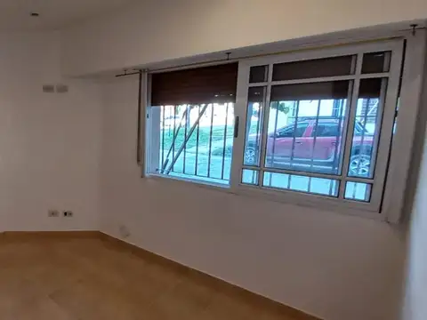 Departamento en Venta en Ramos Mejia, USD 42.000