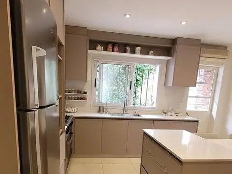 Depto Tipo Casa en Venta 46 años