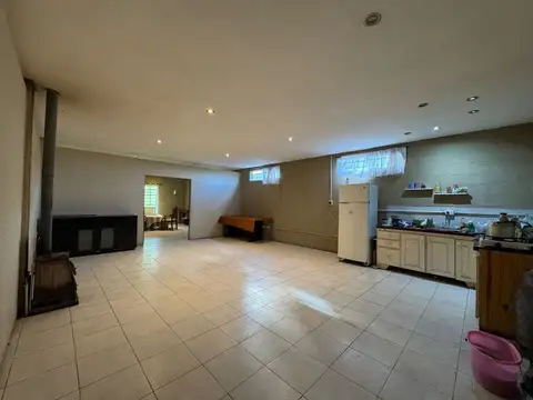 CASA EN VENTA 4 AMBIENTES EN ALEJANDRO KORN