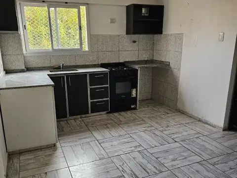 Senador Bordabehere 3900, Piso 2