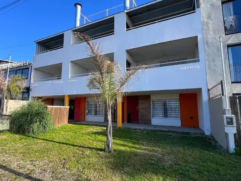 Departamento en Alquiler con 1 cocheras