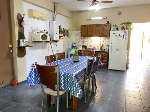 Casa 4 ambientes con 1 baño