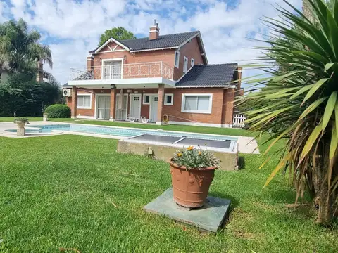 Casa en Alquiler en Campos De Alvarez - 4 dormitorios