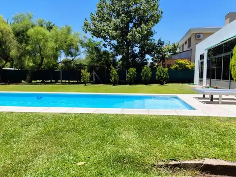 Casa en Alquiler en Countries y Barrios Cerrados en Cordoba Capital, Capital