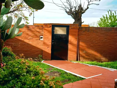 Depto Tipo Casa 3 ambientes con 1 baño