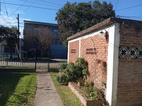 Casa en Venta en Burzaco, USD 78.000