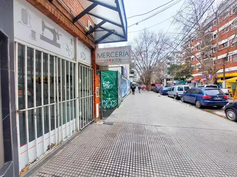 Local en Alquiler Via Pública