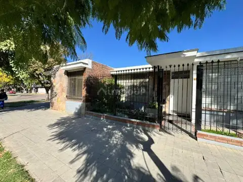 Casa en Venta en Las Tortugas, Godoy Cruz