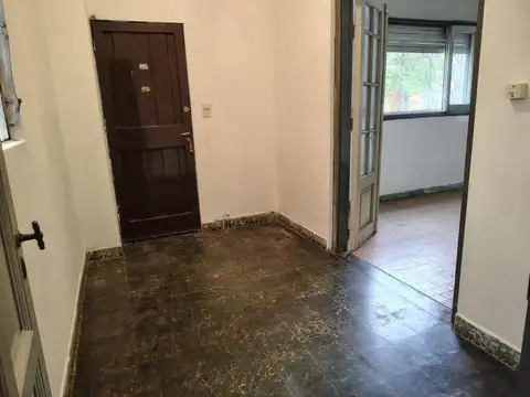 Carlos Tejedor al 5200