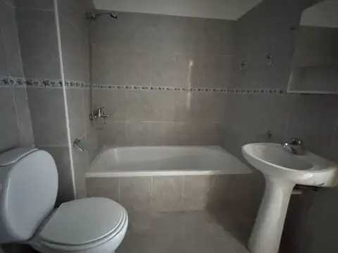 Depto Tipo Casa 2 ambientes con 1 baño