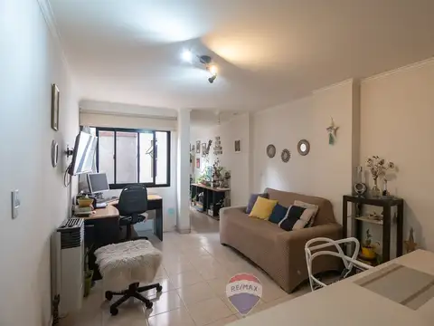 Deán Funes 800