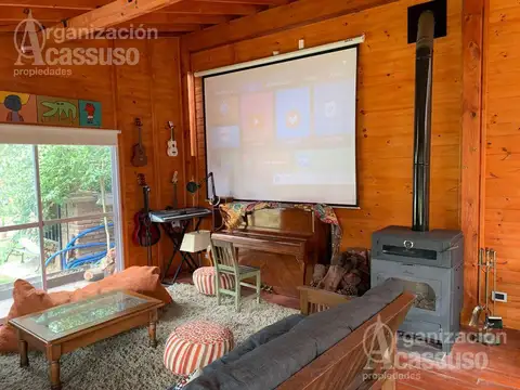 Casa en Venta con 2 cocheras