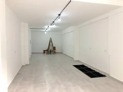 Beruti y Scalabrini Ortiz Local 94m2 Totalmente a Nuevo!