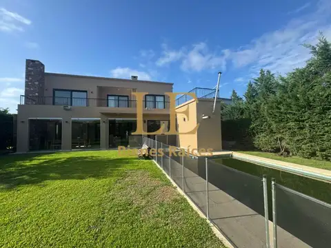 Casa en Venta en El Canton, USD 410.000