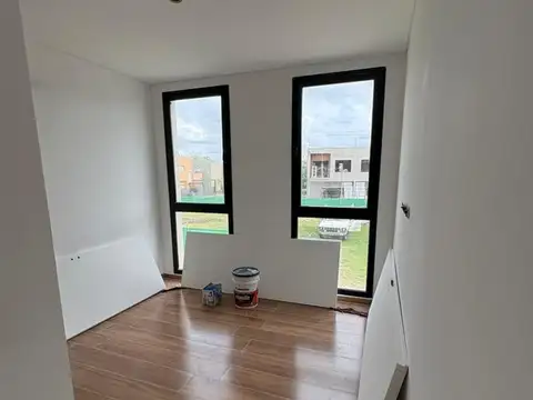 Venta Dúplex 5 ambientes Spring Park Pilar