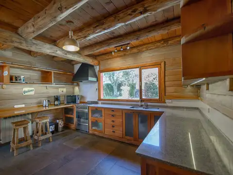 Casa en Alquiler de 5 dormitorios