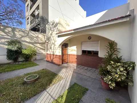 Francisco Narciso De Laprida 2200