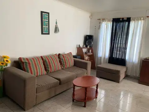 VENTA CASA 4 AMB  APTA CREDITO/ FELIZ U. CAMET
