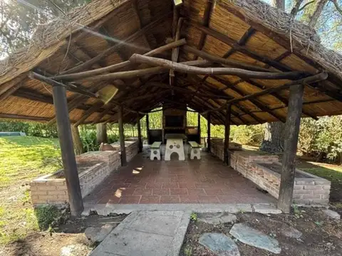 Quinta en Venta con 8 cocheras