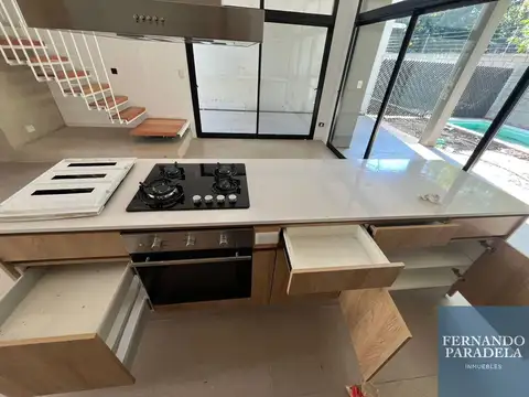 Casa en Alquiler de 3 dormitorios