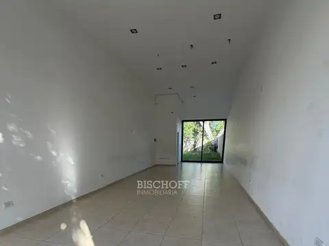 AVENIDA 3 ENTRE PASEOS 108 Y 109