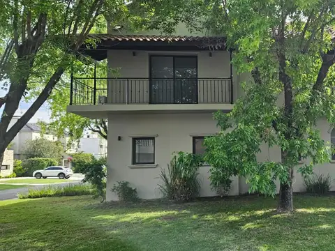Casa en Alquiler de 4 dormitorios