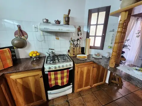 Casa en Venta con 3 cocheras