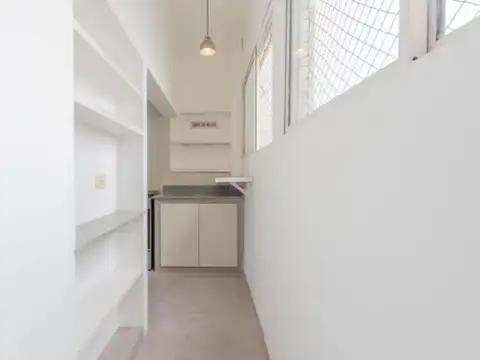 VENTA 2 AMB 1/2. C/BALCÓN TIPO DÚPLEX. FLORES