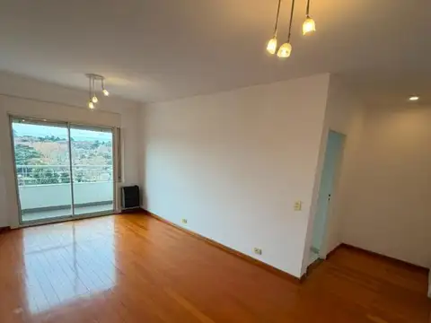 DEPARTAMENTO 3 AMBIENTES CON COCHERA  Y BAULERA