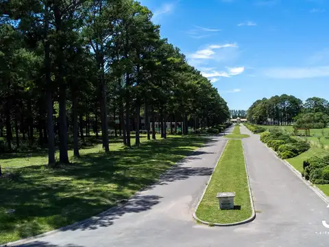 Terreno en venta en Los Pinares Country Club, E3