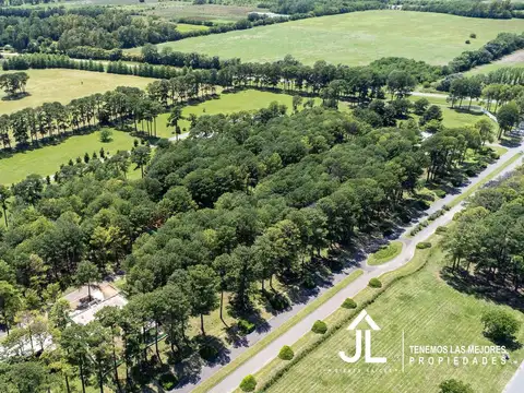 Lote en Pinares Exaltación de la Cruz