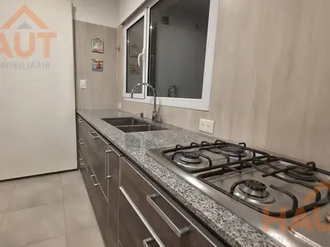 Casa en Venta en General Fernandez Oro, USD 160.000
