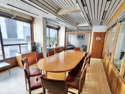 VENTA OFICINA DE 263 METROS CON DESPACHOS INDEPENDIENTES EN PLENO CENTRO