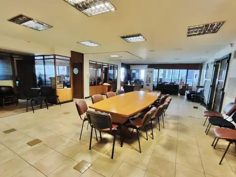 VENTA OFICINA DE 263 METROS CON DESPACHOS INDEPENDIENTES EN PLENO CENTRO
