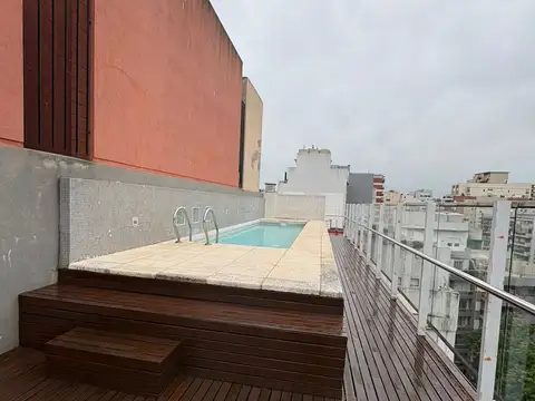 Excelente departamento de dos ambientes , con quincho, pileta y cochera fija